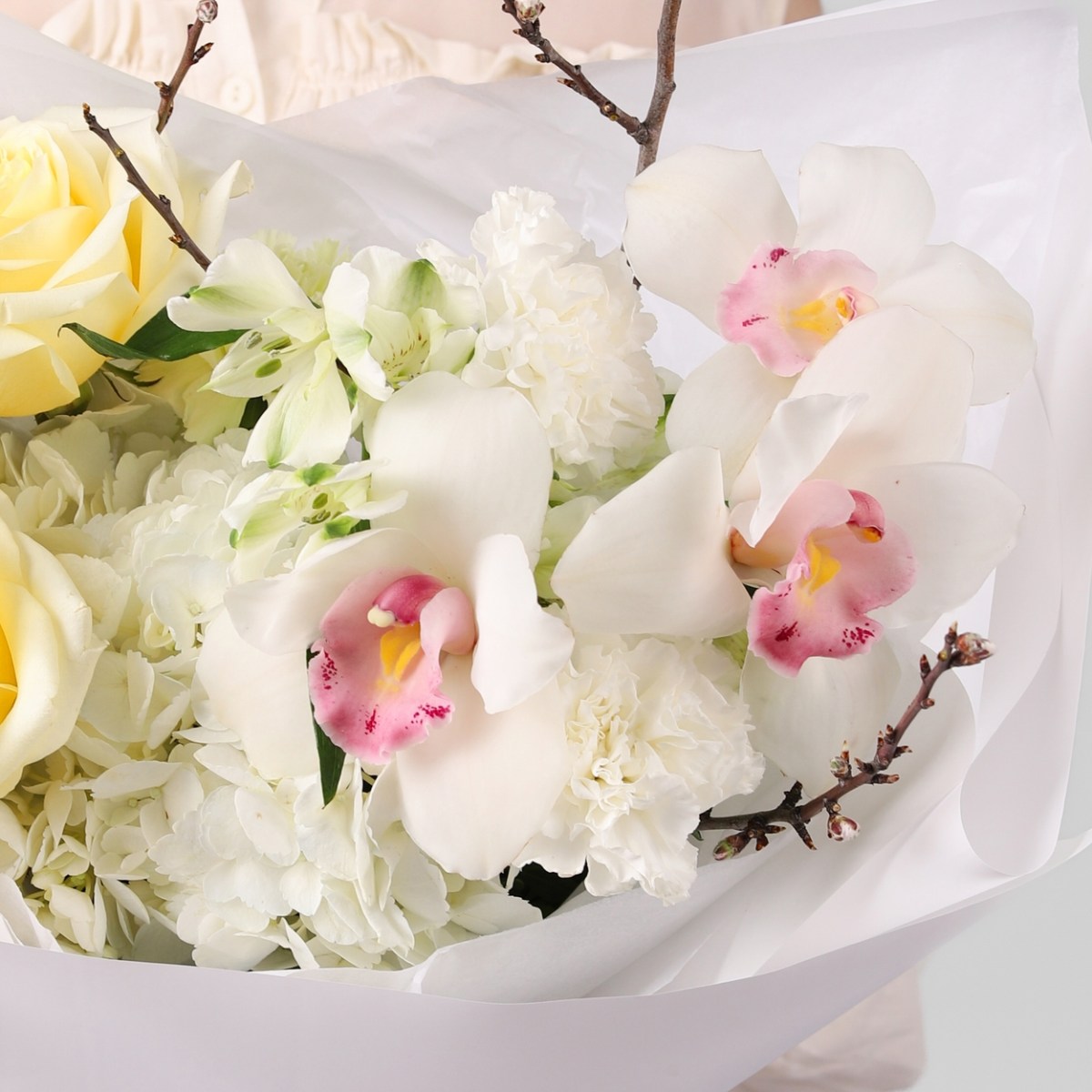 vesennij buket s orhideyami 7